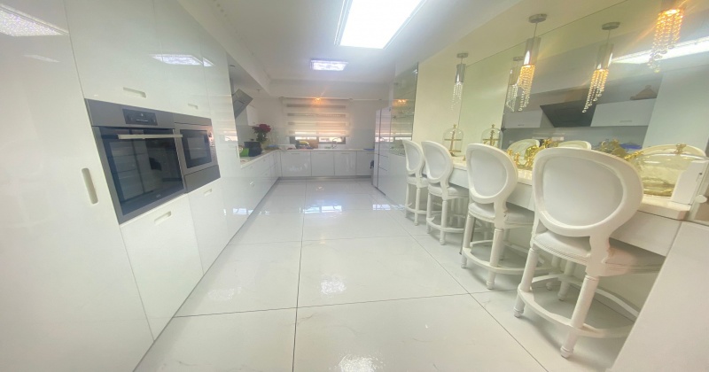 כפר סבא,הזמר העברי/ירוקה 60,עפרה חזה,7 חדרים חדרים,דופלקס,עפרה חזה,3155