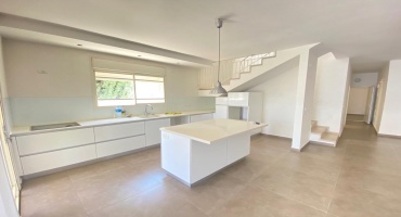 כפר סבא,מרכז העיר,אימבר,5 חדרים חדרים,דופלקס,אימבר,3161