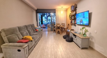 כפר סבא,מרכז העיר,העמק,4 חדרים חדרים,דירה,העמק,3236