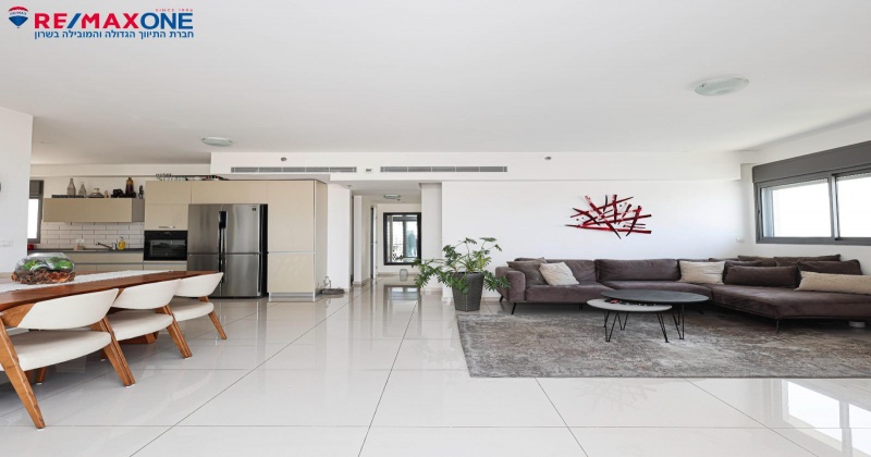 כפר סבא,הזמר העברי/ירוקה 60,אהוד מנור,6 חדרים חדרים,דופלקס,אהוד מנור,3243