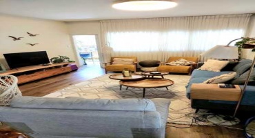 כפר סבא,מרכז העיר,ארלוזורוב,5 חדרים חדרים,דירה,ארלוזורוב,3256