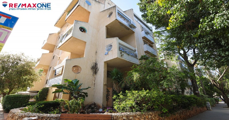 כפר סבא,מרכז העיר,גלעד,4 חדרים חדרים,דירה,גלעד,3269