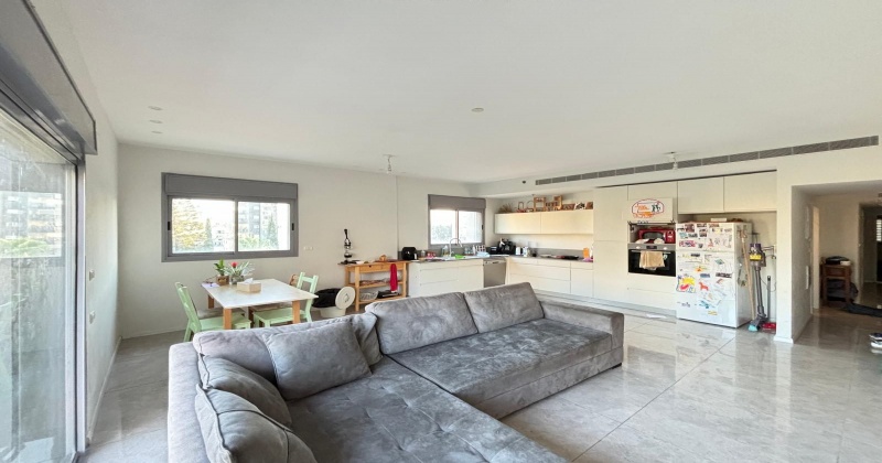 כפר סבא,מרכז העיר,אנה פרנק,4 חדרים חדרים,דירה,אנה פרנק,3280