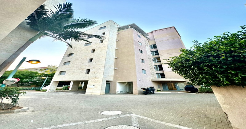 כפר סבא,הדרים החדשה,עמק עירון,5 חדרים חדרים,דירה,עמק עירון,3284