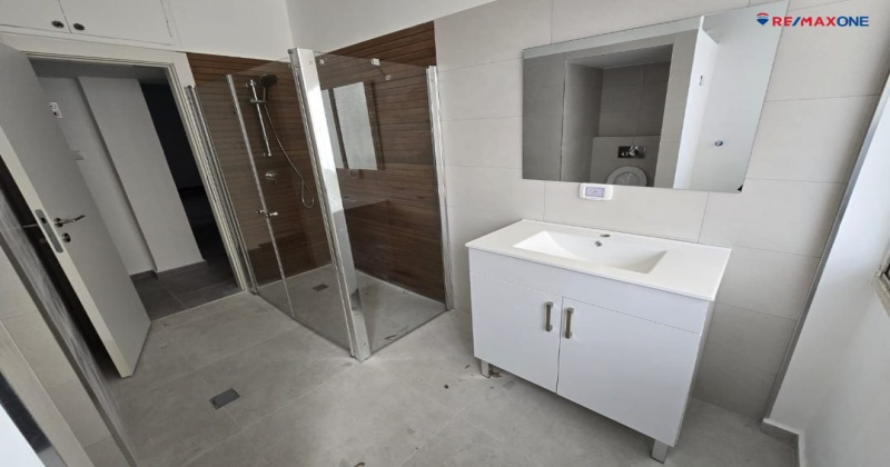 רעננה,מרכז דרום,ברנדייס,4 חדרים חדרים,דירה,ברנדייס,3315