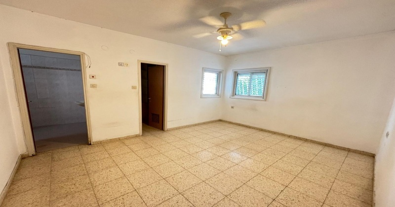 כפר סבא,מרכז העיר,הכרמל,4.5 חדרים חדרים,דירה,הכרמל,3317