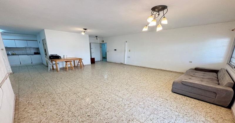 כפר סבא,מרכז העיר,הכרמל,4.5 חדרים חדרים,דירה,הכרמל,3317