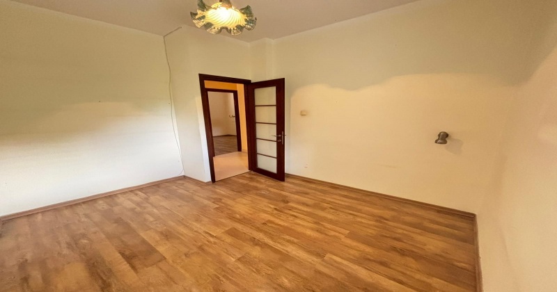 כפר סבא,ראשונים,רבקה גובר,4 חדרים חדרים,דירה,רבקה גובר,3327