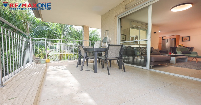 כפר סבא,שכונת הפרחים,השרון,5 חדרים חדרים,דירה,השרון,3360